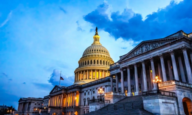 Congress, stablecoins, regulations