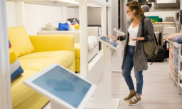 shopper in smart store